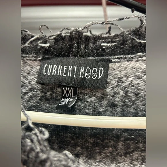 NEW SKULL sweater & beanie long ears hat Set KNIT BLACK GREY XXL DOLLSKILL PUNK - Picture 5 of 5